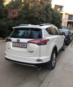 تۆیۆتا ڕاڤ 4